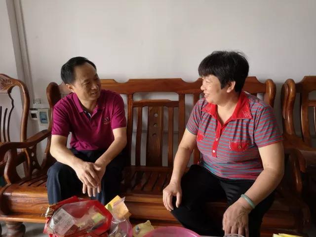 崇敬勞模，關(guān)愛走訪暖人心