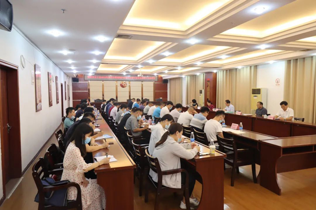 市總工會履職盡責(zé)維護職工合法權(quán)益，創(chuàng)造和諧社會環(huán)境喜迎二十大