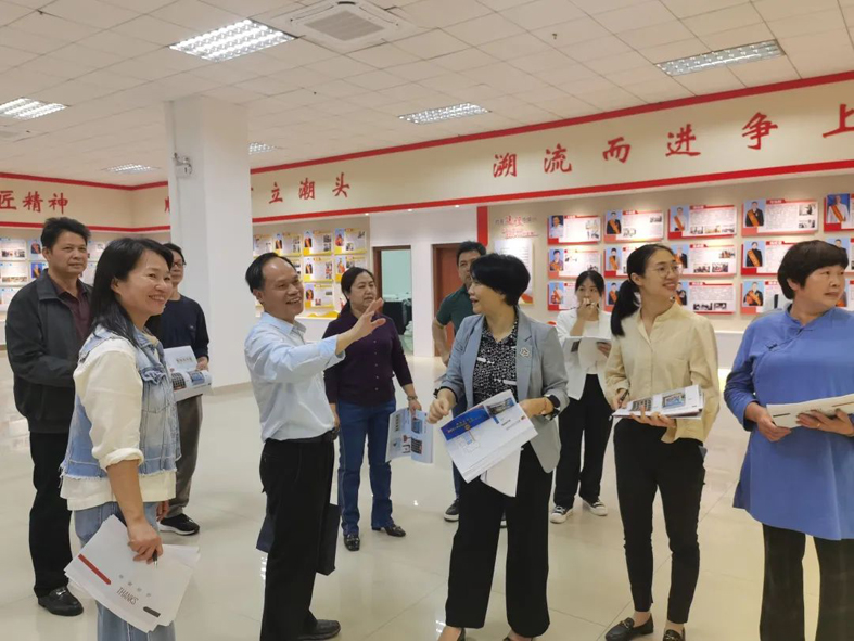 梧欽兩地工會(huì)召開(kāi)六堡茶、坭興陶勞模工匠 聯(lián)盟創(chuàng)新成果展籌備交流會(huì)